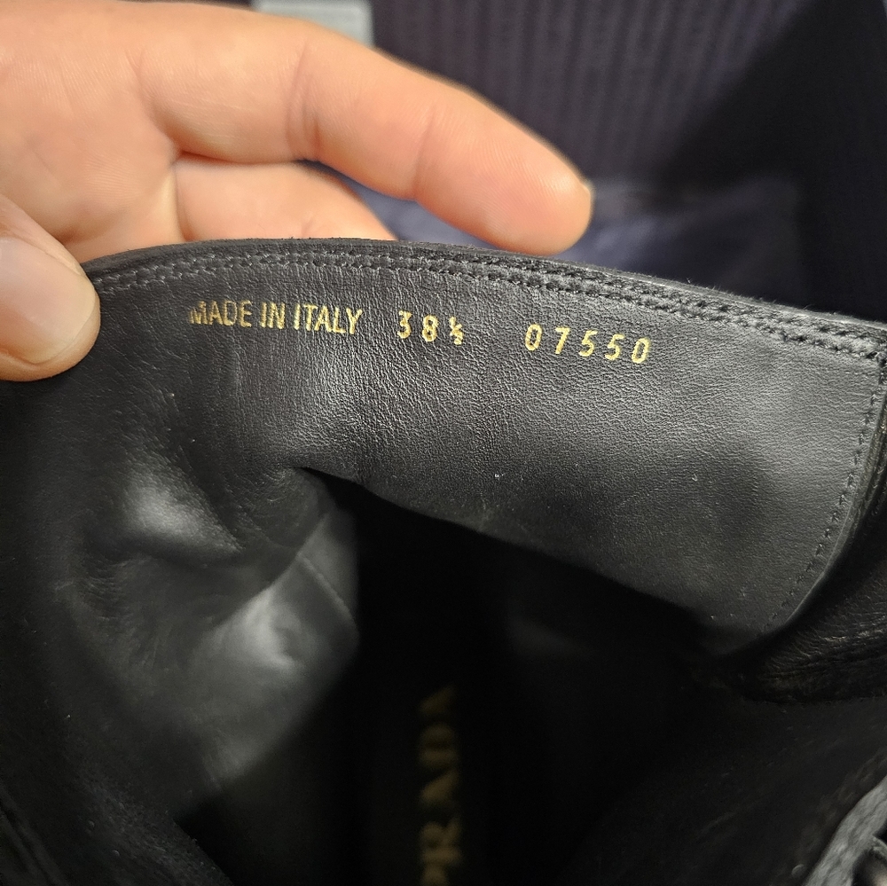 PRADA Boots zise 8.5 - Picture 15 of 16